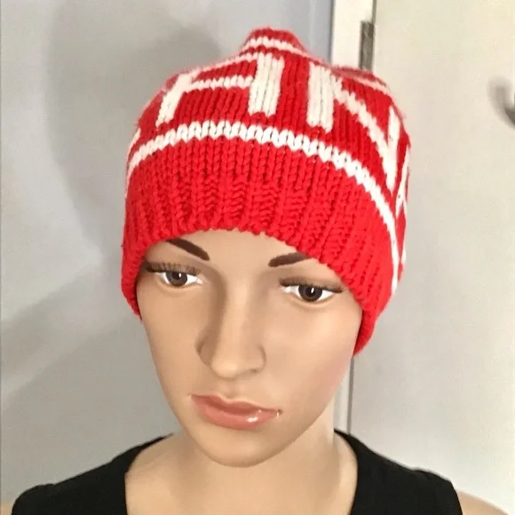 Canada Red and White Knit Winter Hat Unisex - Picture 2 of 8